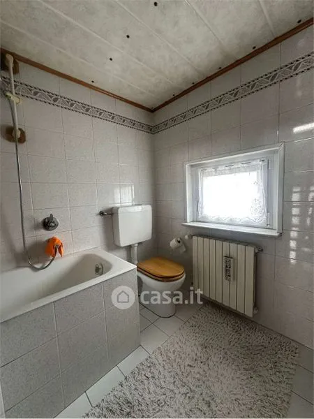 Salles de bain - Triplex House with Garden in Bardello