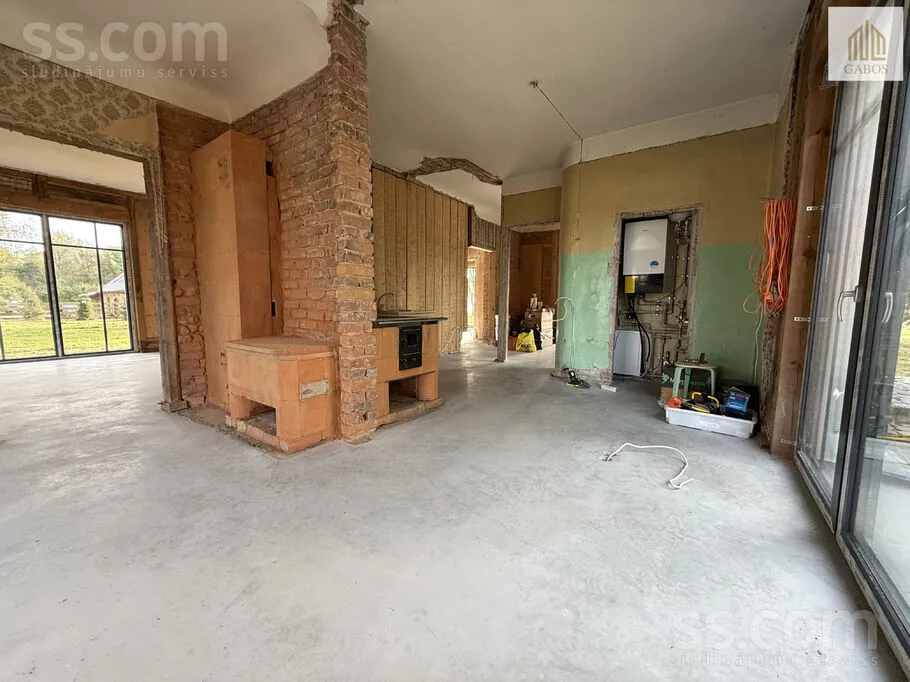 4-toaline maja asukohas Valka un raj.