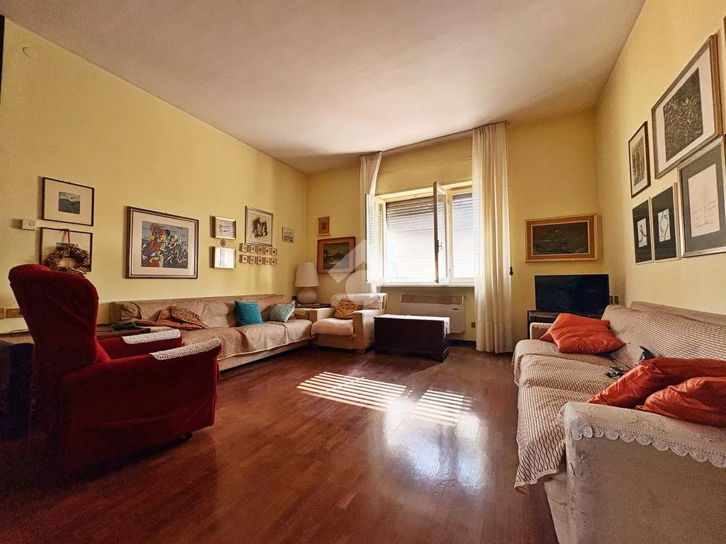 Séjour - Spacious Apartment with Balcony in Fabriano