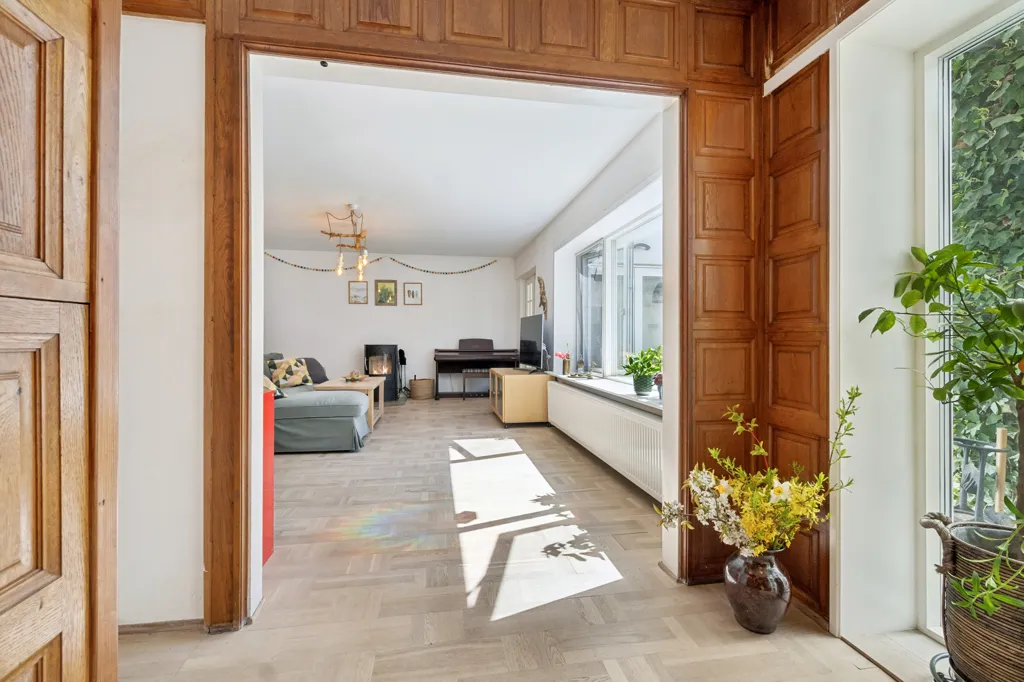 Entrée - Renovated Villa with Forest View in Birkerød
