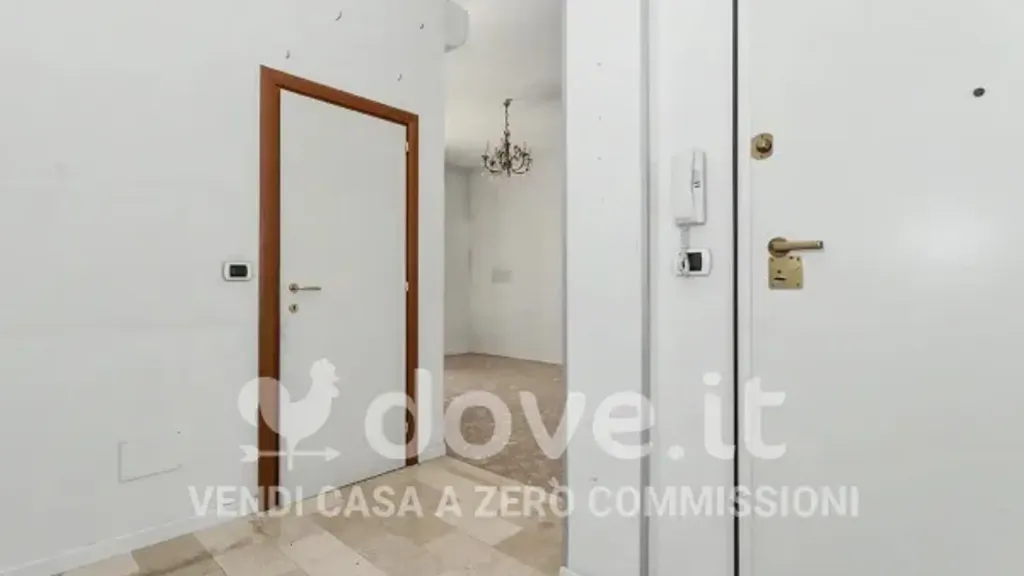 Entrée - Apartment with Balcony in Bologna
