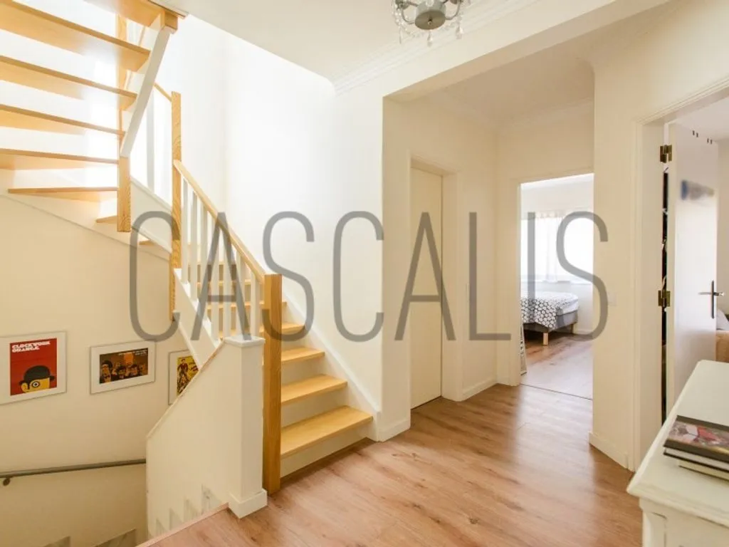 Pièces - Luxury Semidetached House with Terrace in Cascais