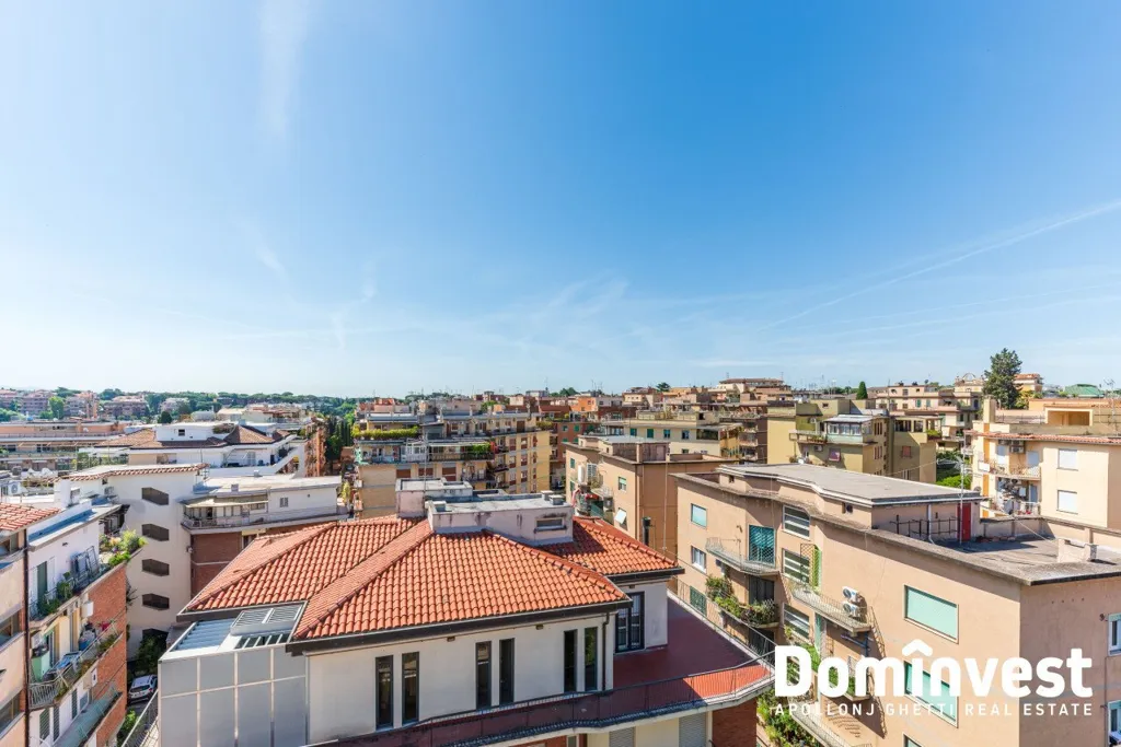Rõdu - Attico with Panoramic Terrace in Via Aurelia