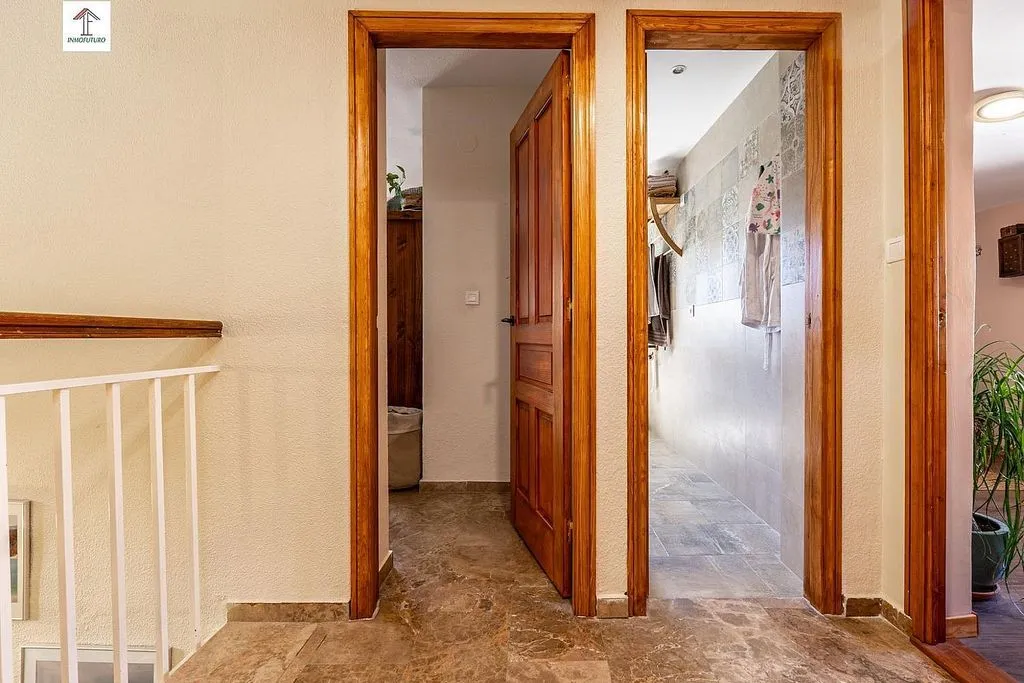 hallway_entrance