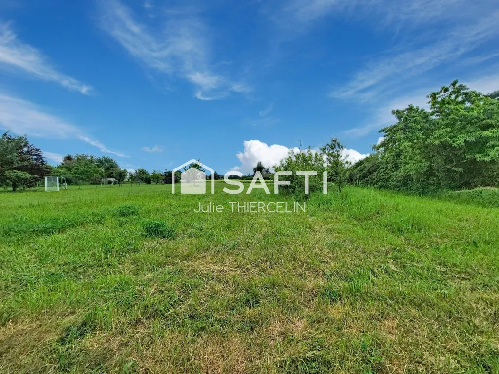 Aed - Renovable 3-Bedroom House in Nibelle