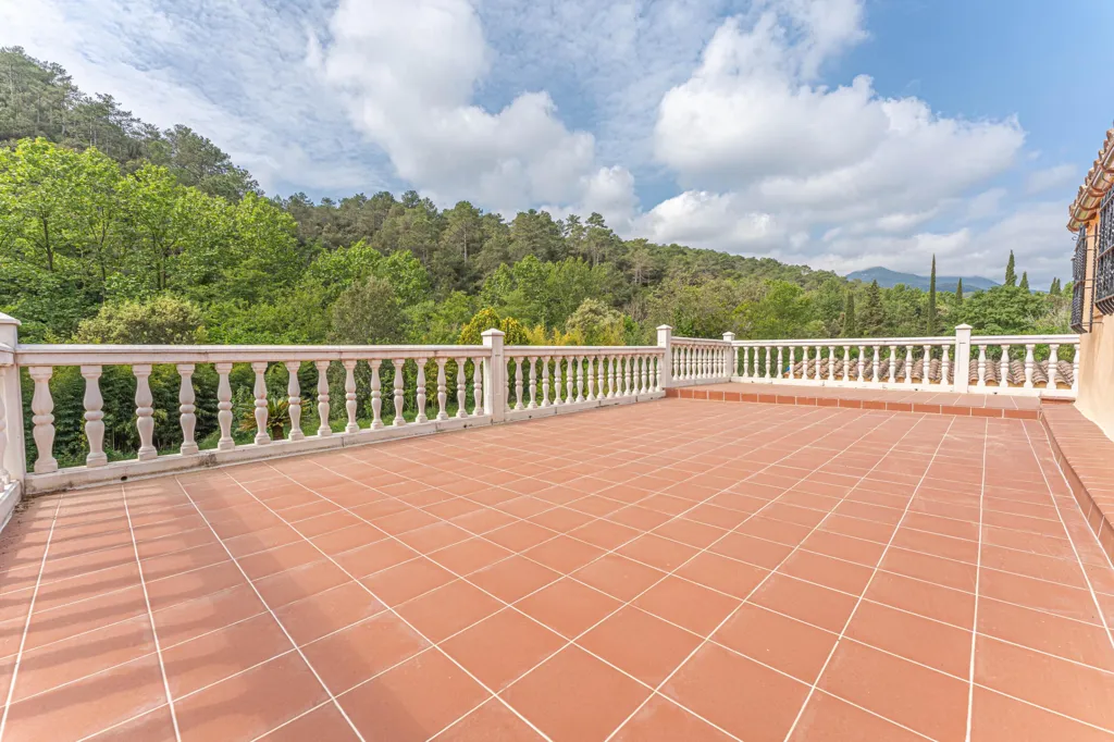 Terrasse - Rustic Masia with Pool in Cabanelles