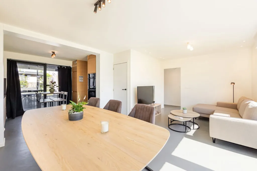 Salle à manger - Maison Énergétique avec Jardin et Garage à Zevendonk