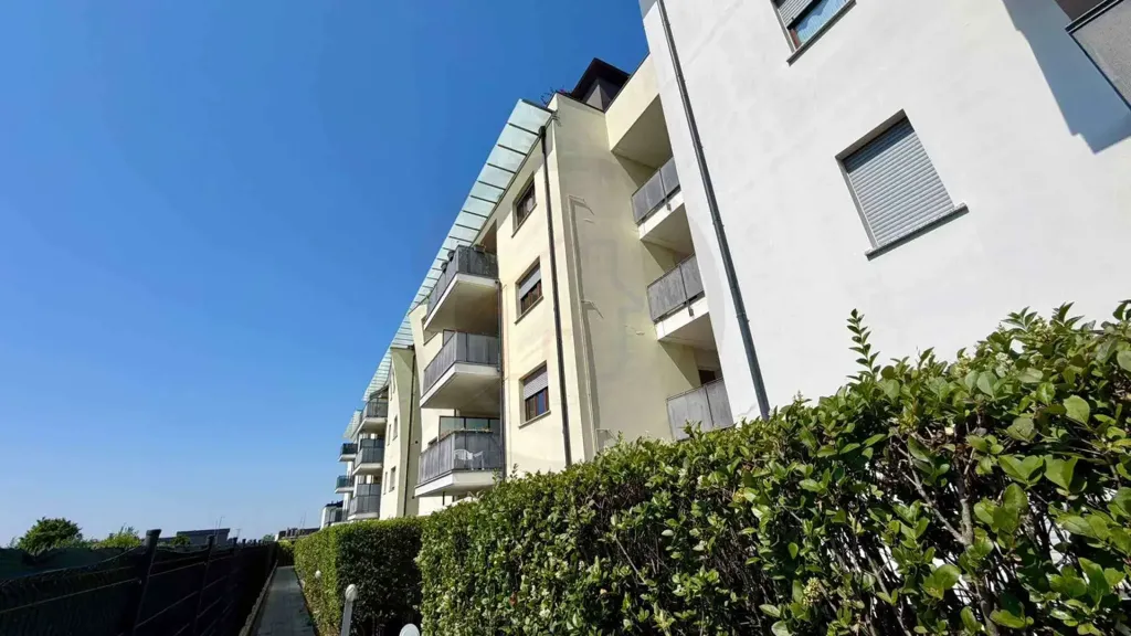 Välivaade - Luxury Triplex with Terraces in Mariano Comense