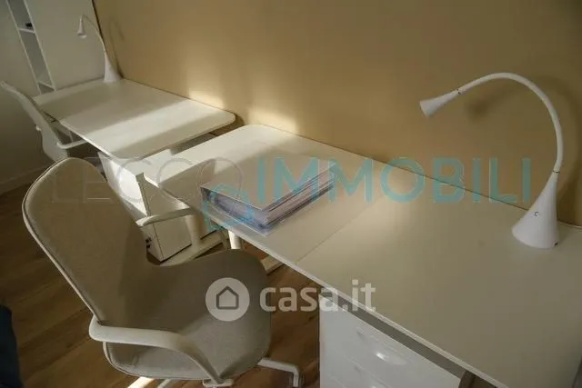 Bureau - Fully Furnished Apartment in Lecco Centre