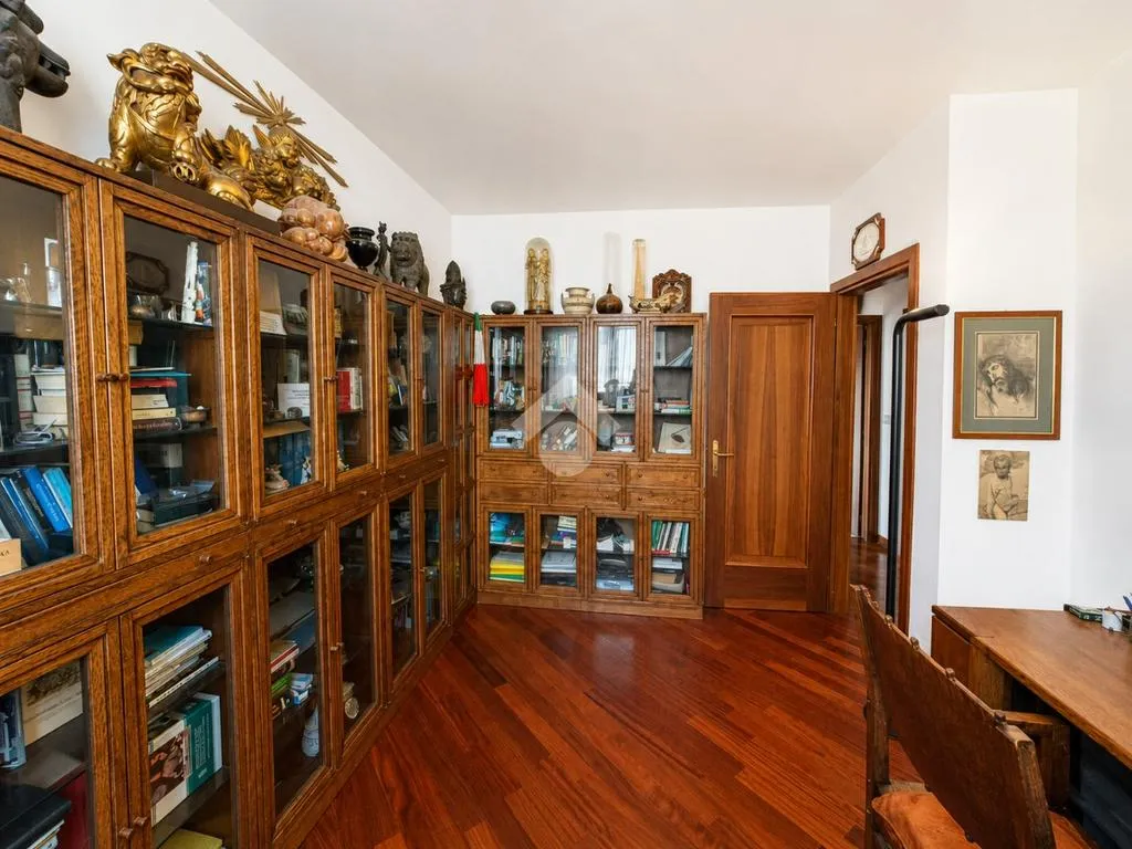 Studio - Apartment with Terrace in Brescia
