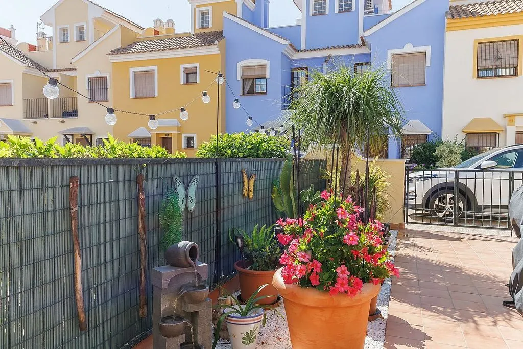 Aed - Terraced House with Pool in Señorío de Roda