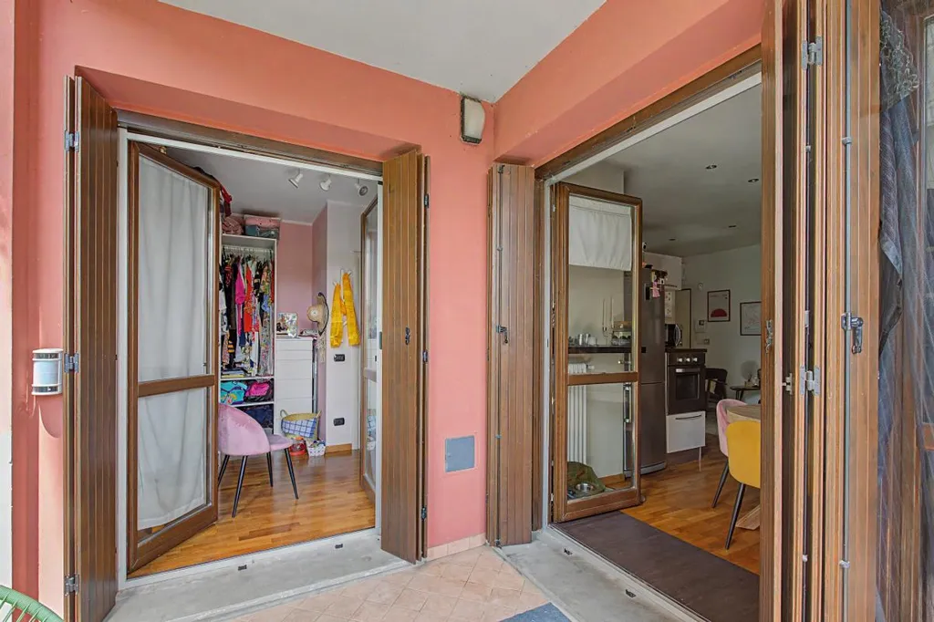 Ingresso - Three-bedroom Apartment with Terrace in Parma