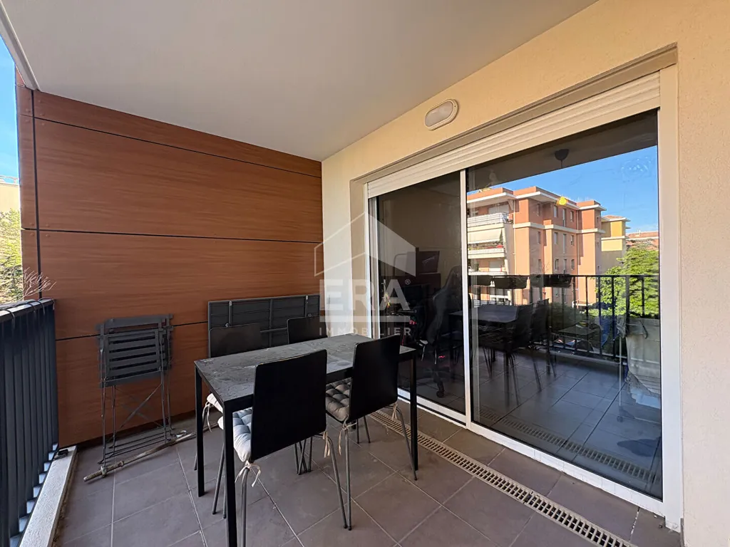 Rõdu - 2-Bed Flat with Pool in Antibes