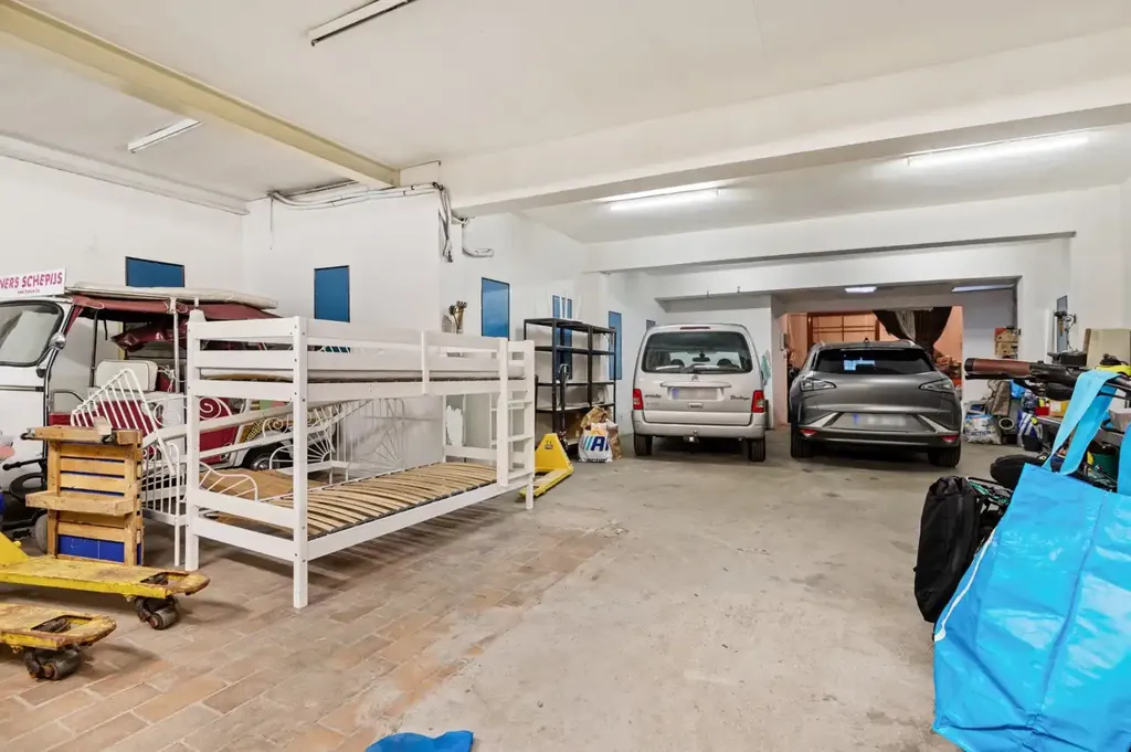 garage
