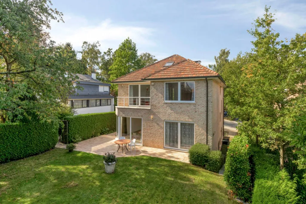 Vue aérienne - Villa Prestigieuse avec Terrasse à Kraainem
