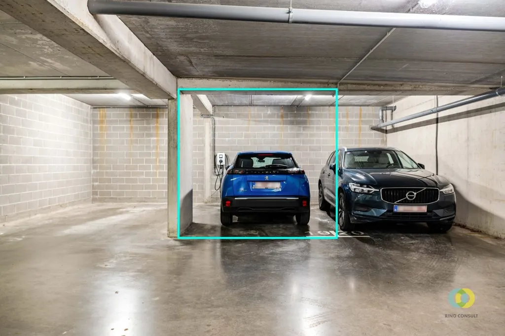 Garage - Ground Floor Apartment with Terrace in Vilvoorde