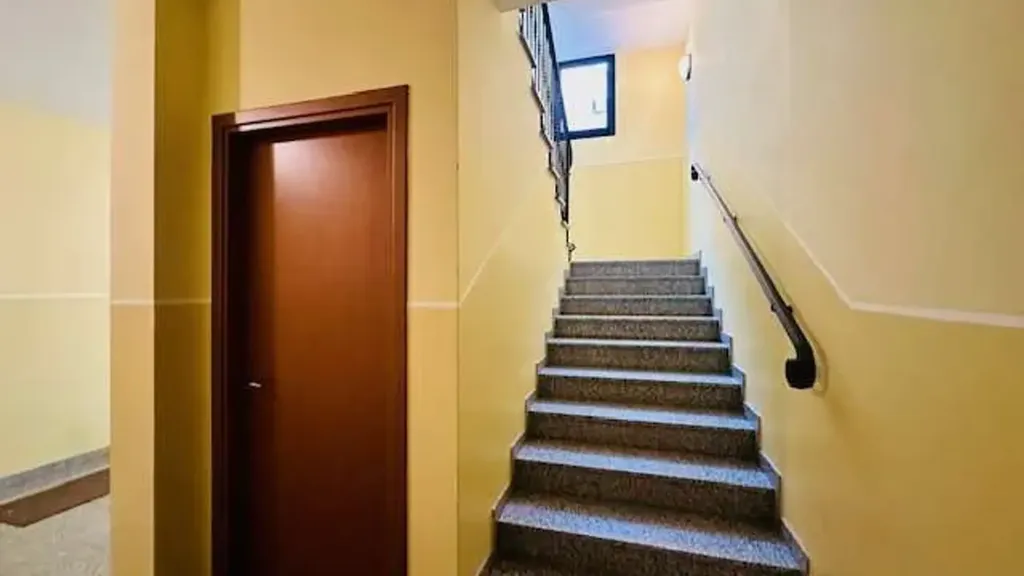 Pièces - Two-Level Apartment with Terrace in Medolla