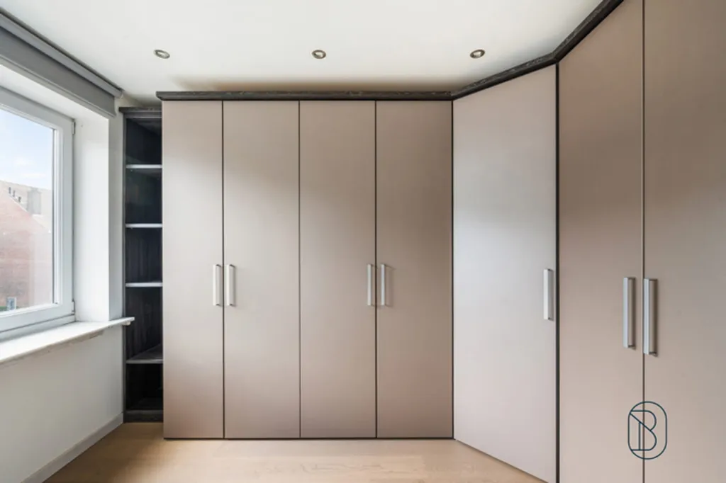 Pièces - Maison de 201 m² avec Chauffage Électrique à Deinze