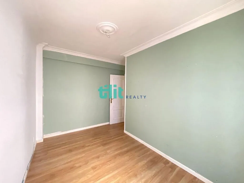 Toad - Apartment with Garage in Paseo de los Puentes