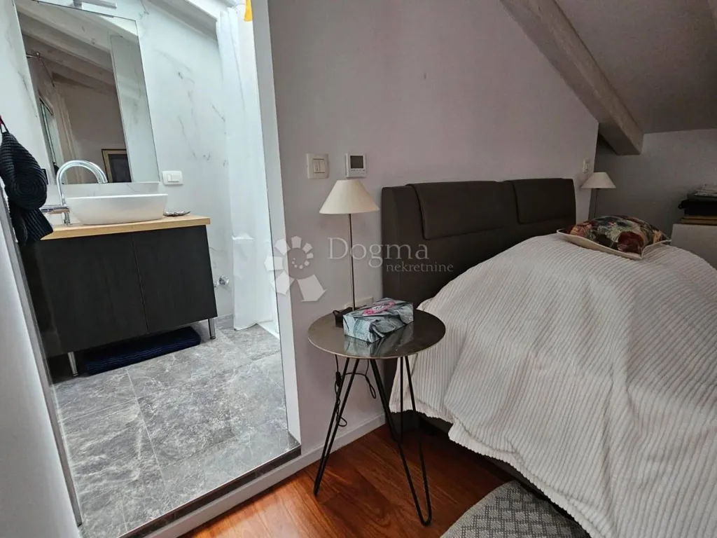 Magamistoad - Apartment with Sea View in Rovinj Centre