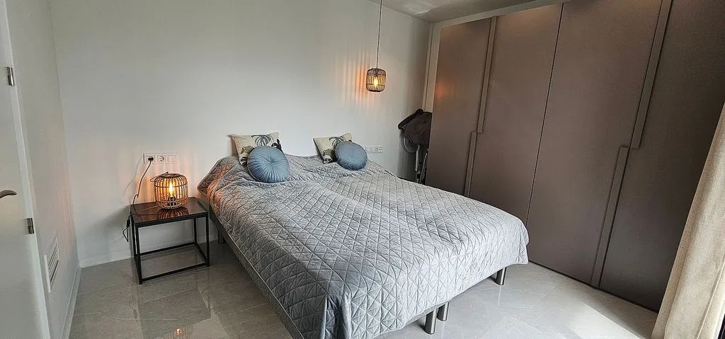 Chambres - Semi-Detached House with Pool in Finestrat