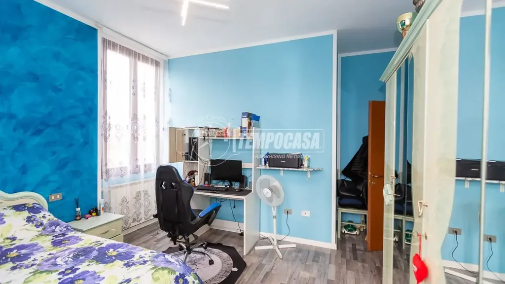 Magamistoad - Spacious Trilocale with Parking in Brescia