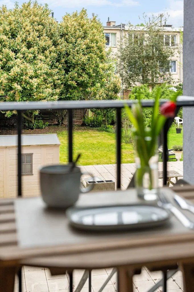 Balcone - Modernist Apartment with Garden in Antwerp