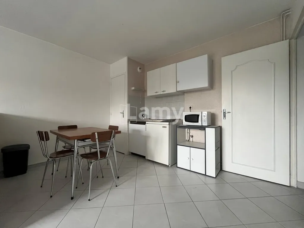 Köök - Furnished Flat with Parking in Maison Blanche