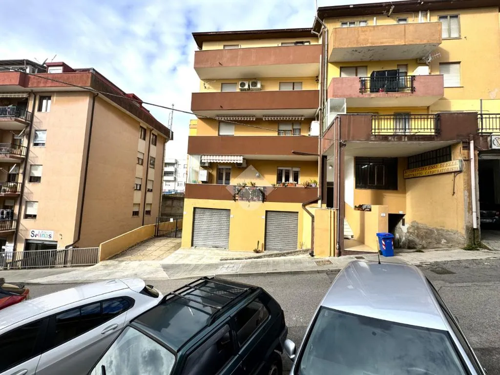 Extérieur - Apartment with Balcony in Nuoro