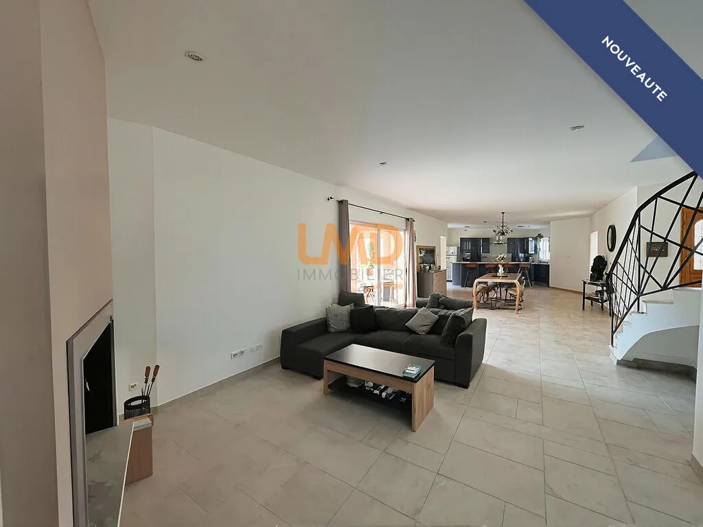 Elutuba - Luxury Home with Pool and Studio in Draguignan