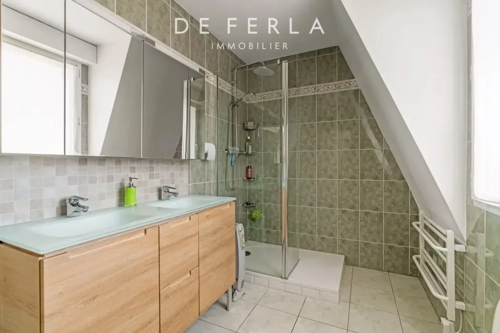 Bathrooms - Duplex with Terrace in 75014 Paris