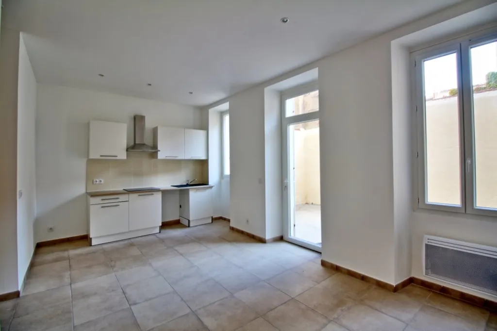 Köök - T2/3 Flat with Terrace in Marseille