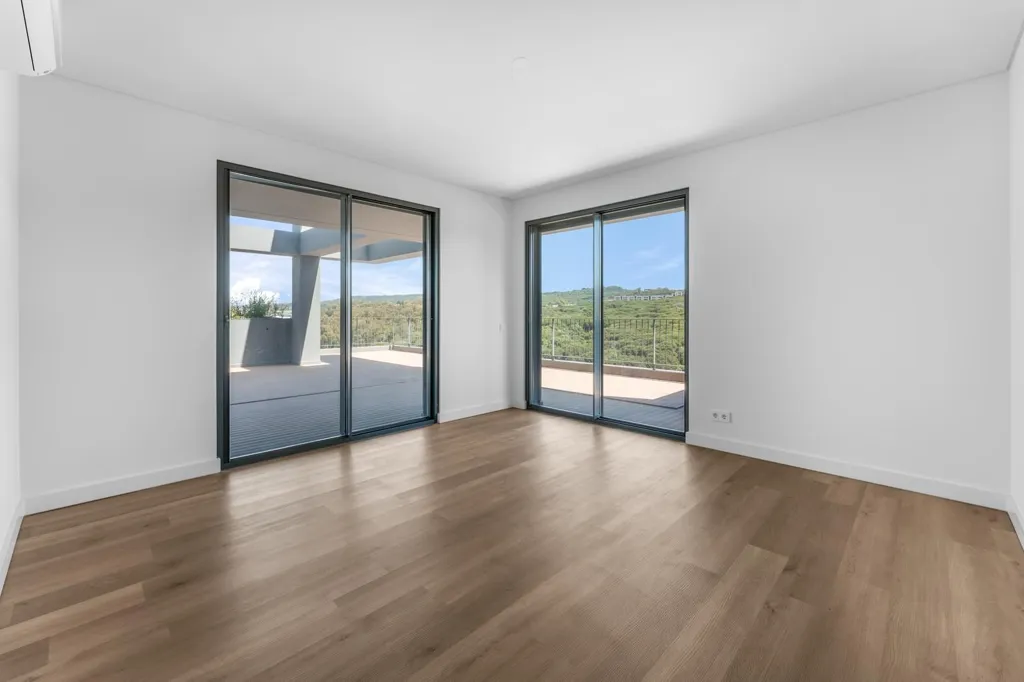 Pièces - Penthouse with Pool in Miraflores, Oeiras