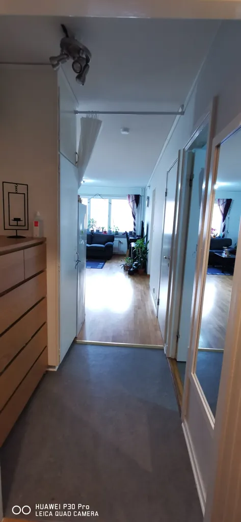 hallway_entrance