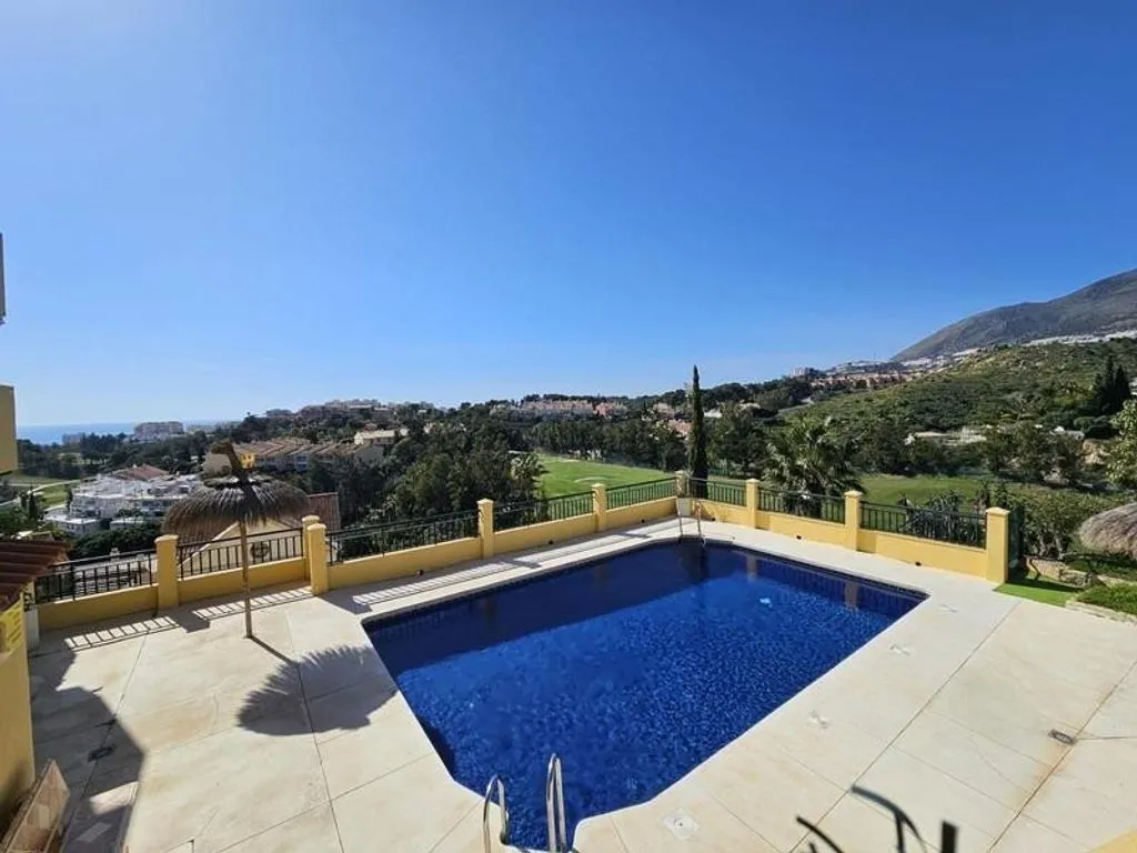 Piscina - Luxury Flat with Pool in Benalmádena