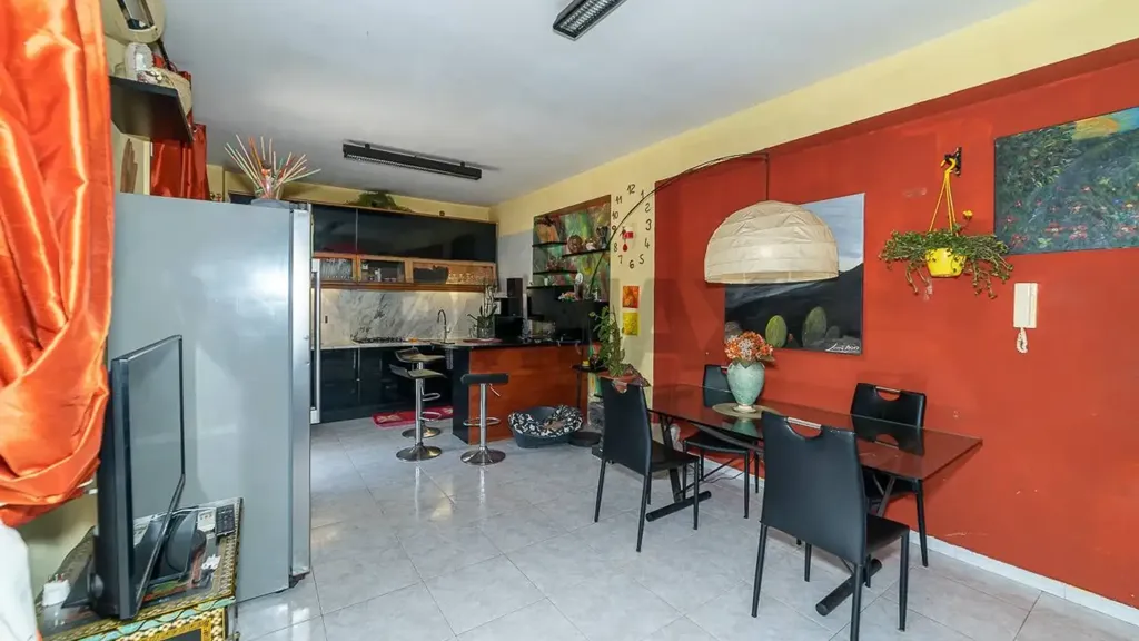 Dining Room - Spacious Apartment with Large Terrace in Catania