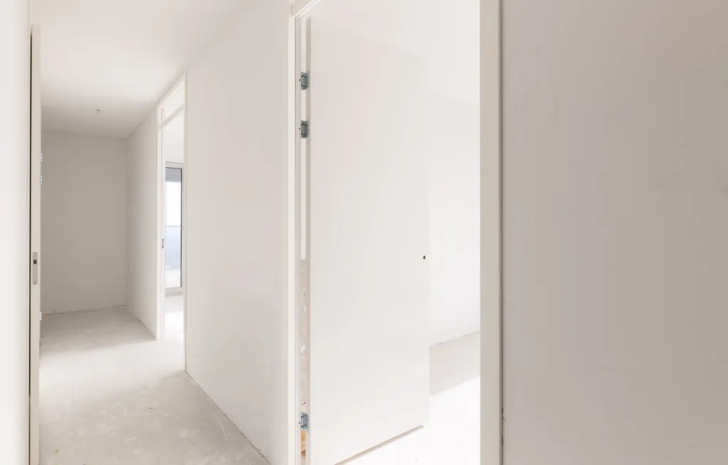 hallway_entrance