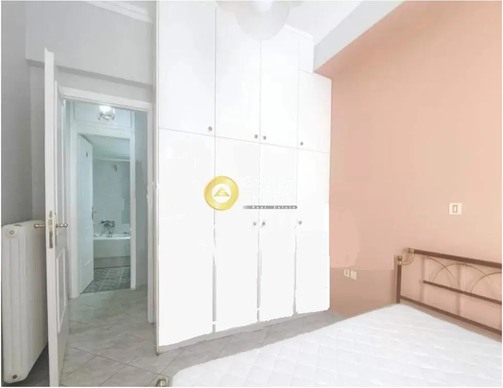 Magamistoad - Renovated Apartment with Terrace in Upper Elyoupoli