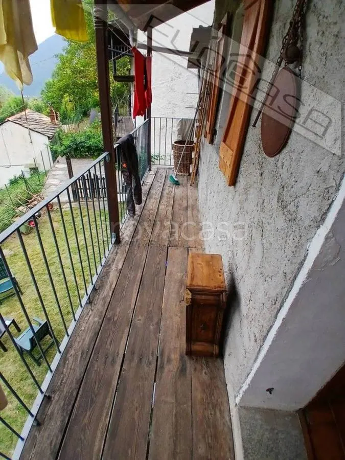 Balcon - Villa with Garden in Perosa Argentina