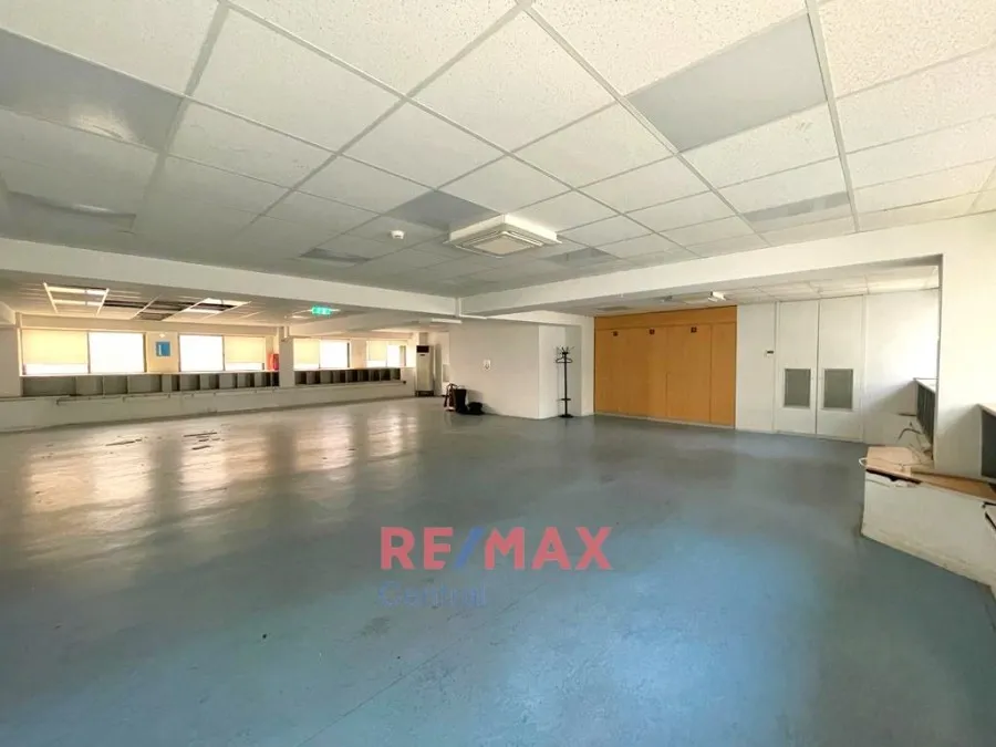 Pièces - Office for Rent with Sea View in Kallithea
