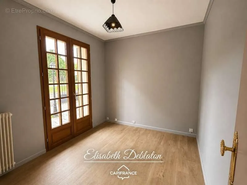 Chambres - Maison Familiale avec Jardin à Choisy-au-Bac