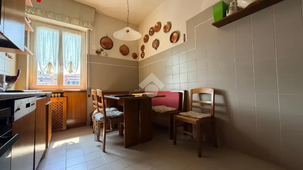 Sala da pranzo - Trilocale with Balcony in Brescia