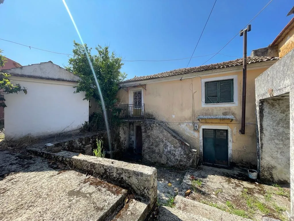 Jardin - Maisonette with Land in Allimatades, Corfu