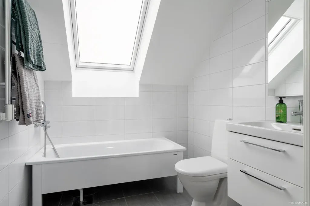 Vannitoad - Elegant Apartment with Balcony in Falkenberg