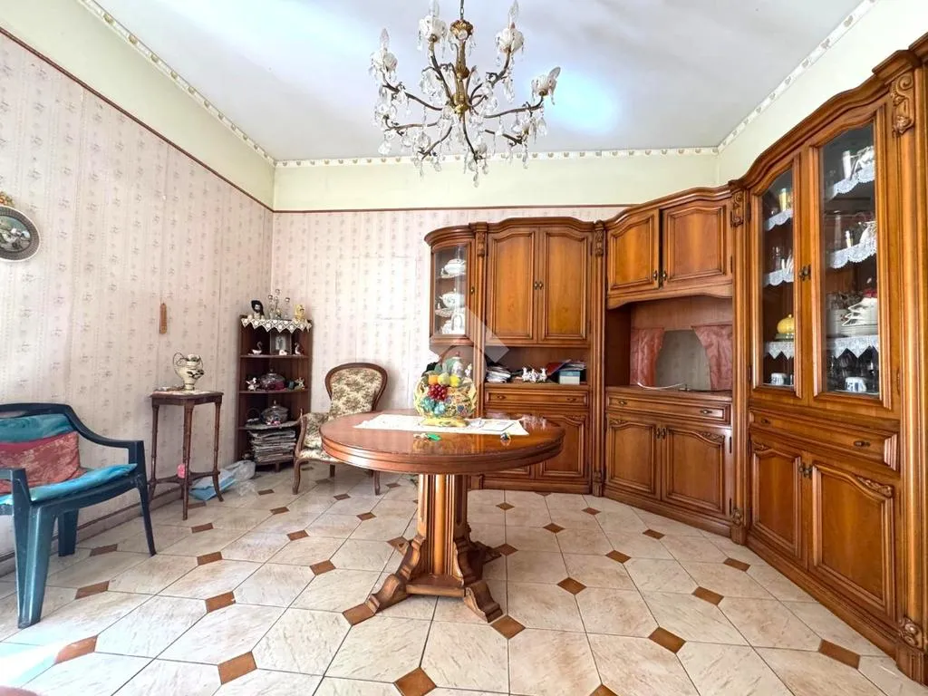 Salle à manger - 4-Room Apartment with Balcony in Sassari