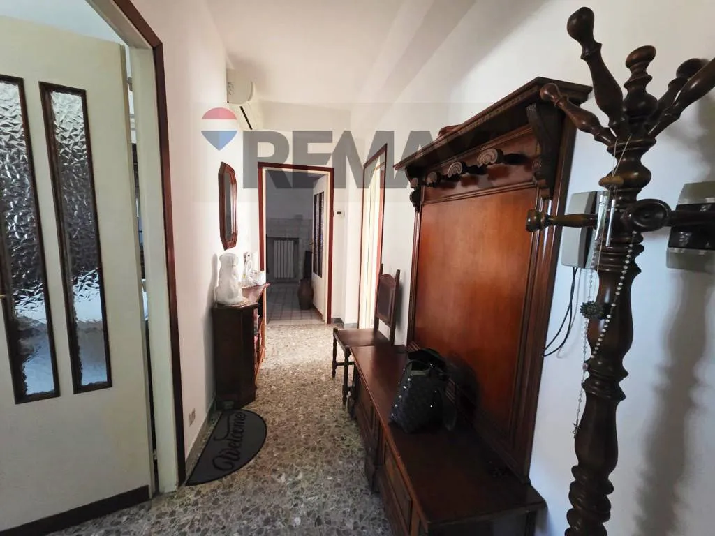 hallway_entrance