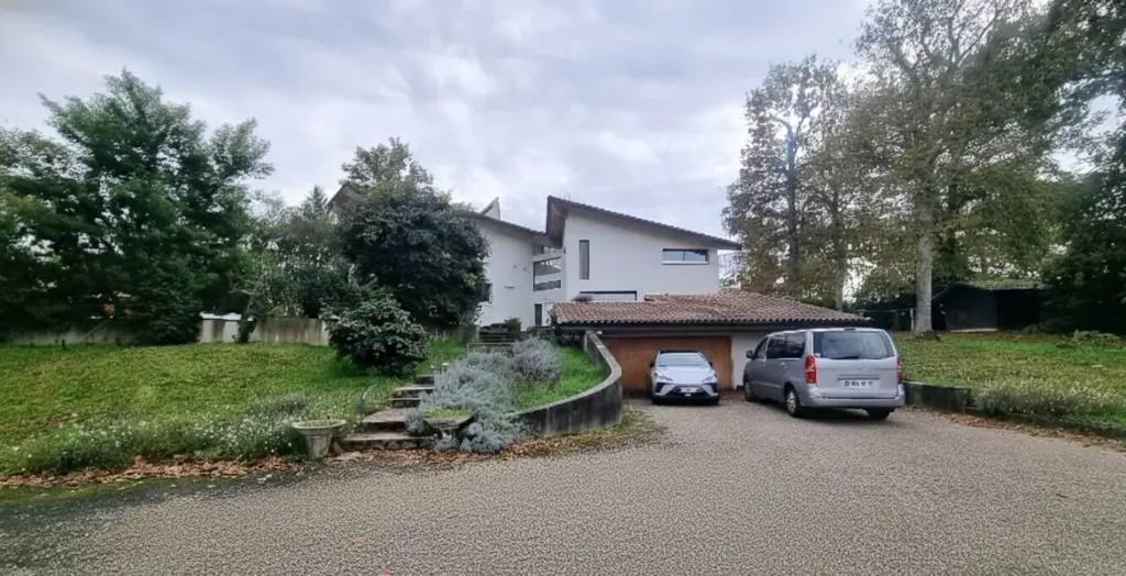 Extérieur - Villa d'Architecte avec Piscine à Mazerolles