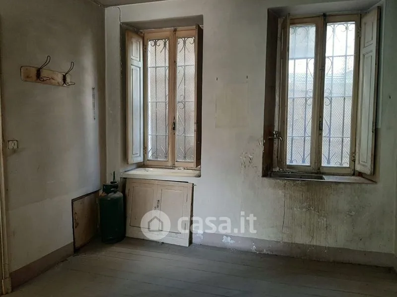Toad - Terraced House for Renovation in Pettinengo