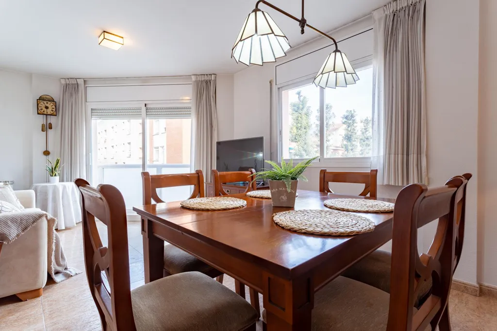 Sala da pranzo - Flat with Balcony in Central Reus