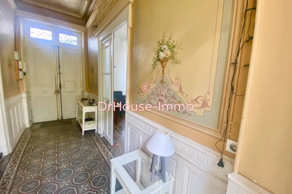 Entrée - Ensemble Immobilier Rénové avec Balcon à Carcassonne